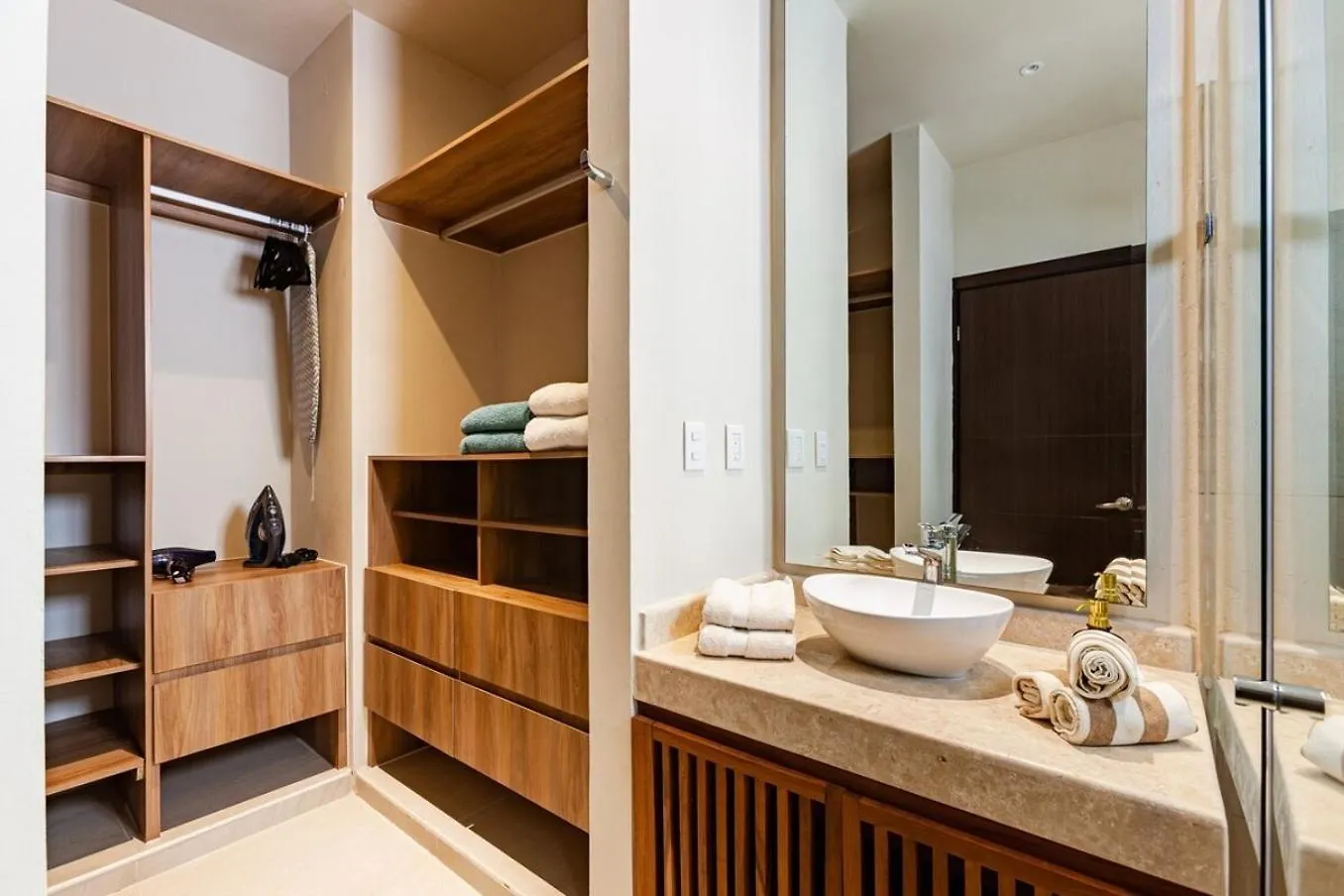 Apartment New! Lafrida Condo Style 10 Min To Caribbean! Playa del Carmen